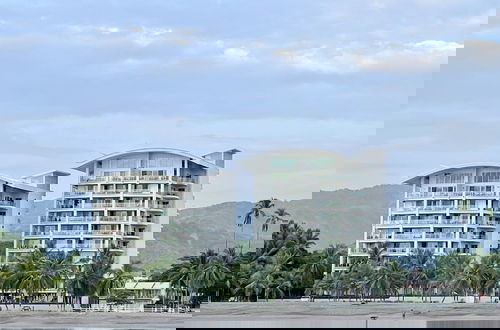 Foto 35 - Elegant Beachfront Condo at Diamonte del Sol - 801s by RedAwning