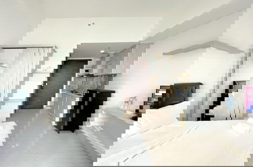 Foto 5 - Modern Look And Comfy Studio At Pollux Chadstone Apartment