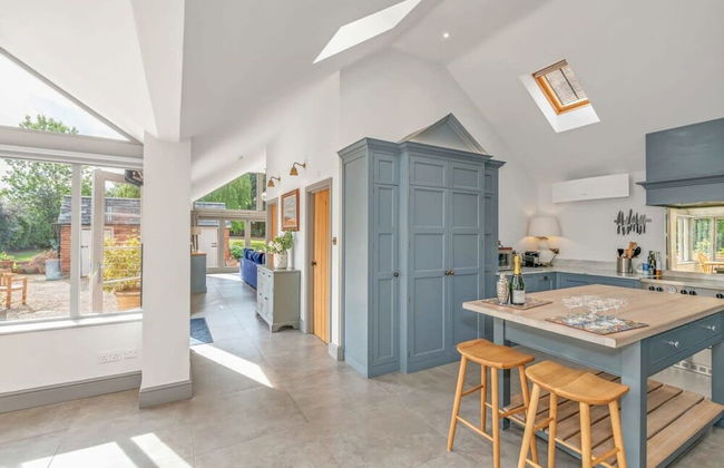 Luxury Home With Large Garden - The School House - Foto 11