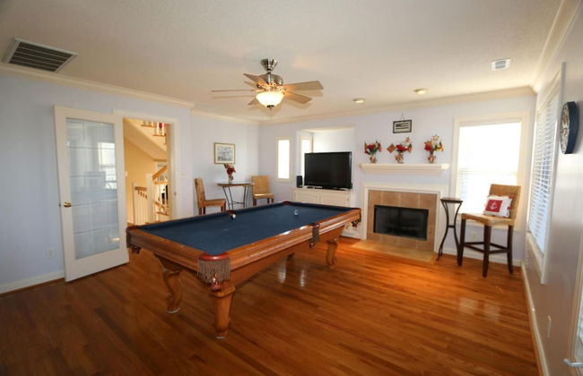 Coastal Escape w Pool Pool Table Walk to Beach - Foto 35