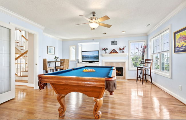 Coastal Escape w Pool Pool Table Walk to Beach - Foto 50