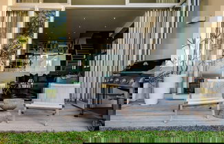 Foto 1 - Beautifully Designed Villa w Sweeping Views Belle View