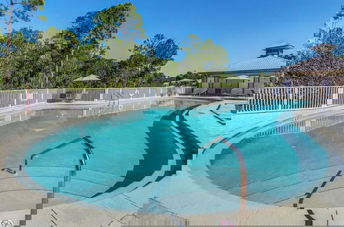 Photo 21 - Coastal Condo for 6 in Seagrove With Pool; 6 Minutes to the Beach