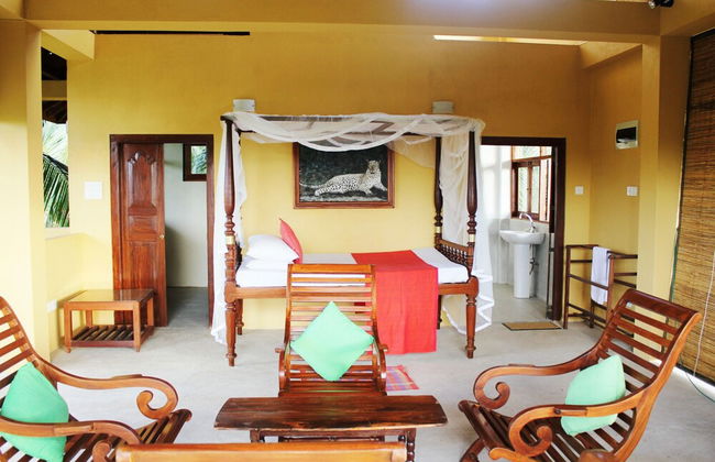 Peacock Point - Whole Villa 2 Bedroom (Sleeps 4) - Photo 2