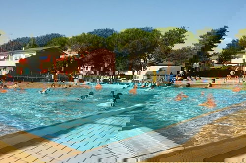Foto 1 - Modern Apartment With Swimming Pools - Beahost