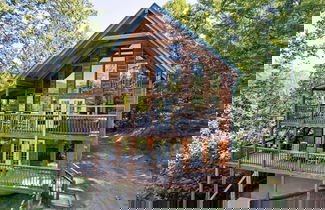 Foto 1 - Games With A View 3 Bedroom Cabin by RedAwning
