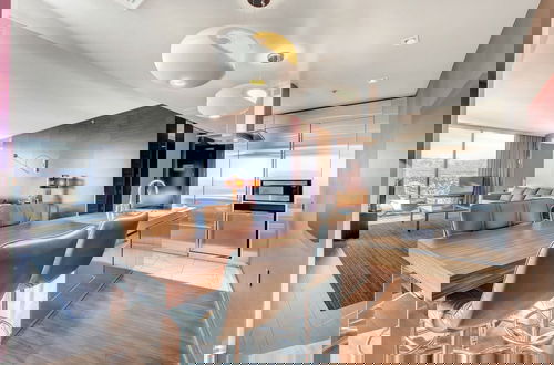 Foto 11 - Panoramic Room on 36 floor