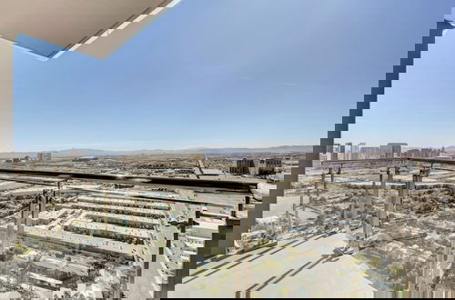 Foto 43 - Panoramic Room on 36 floor
