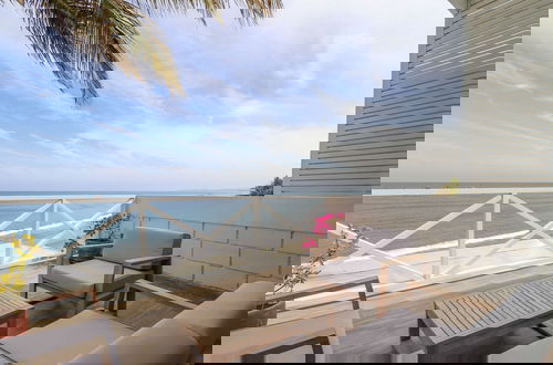 Photo 38 - Lovely Loft With Spectacular Ocean View