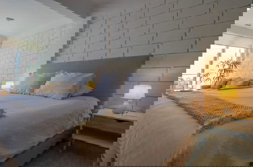 Photo 11 - Lovely Loft With Spectacular Ocean View