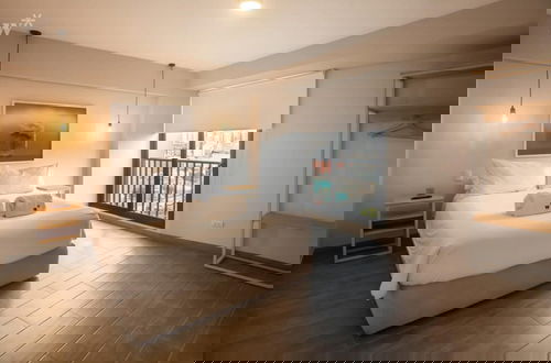 Photo 10 - w High Ceiling and Classy 2BR in Miraflores