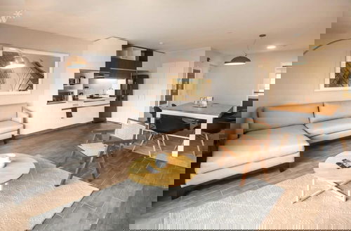 Photo 1 - w High Ceiling and Classy 2BR in Miraflores