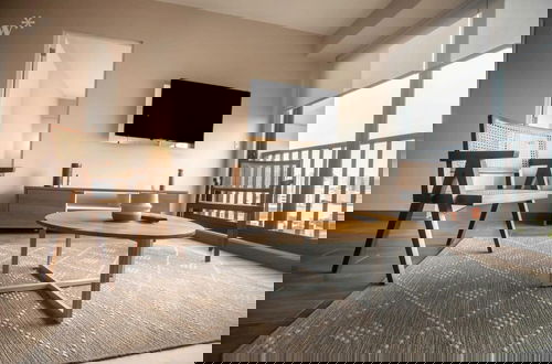 Photo 4 - w High Ceiling and Classy 2BR in Miraflores