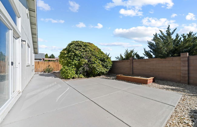 DT Reno - Elegant Home w Private Patio BBQ Grill - Foto 42