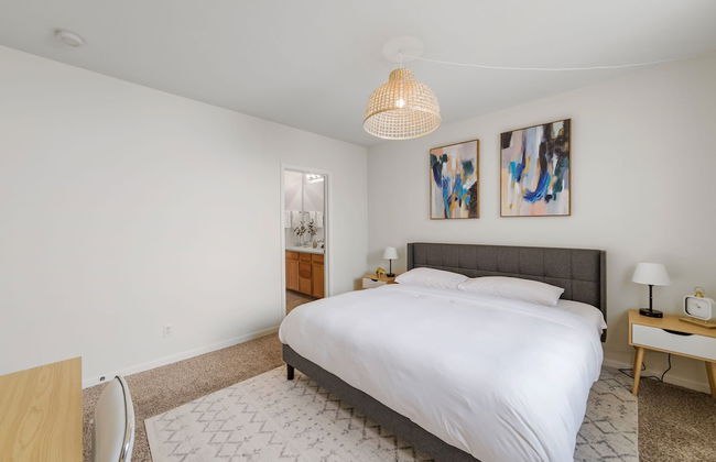 DT Reno - Elegant Home w Private Patio BBQ Grill - Foto 16