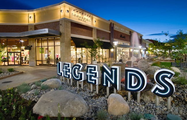 DT Reno - Elegant Home w Private Patio BBQ Grill - Foto 44