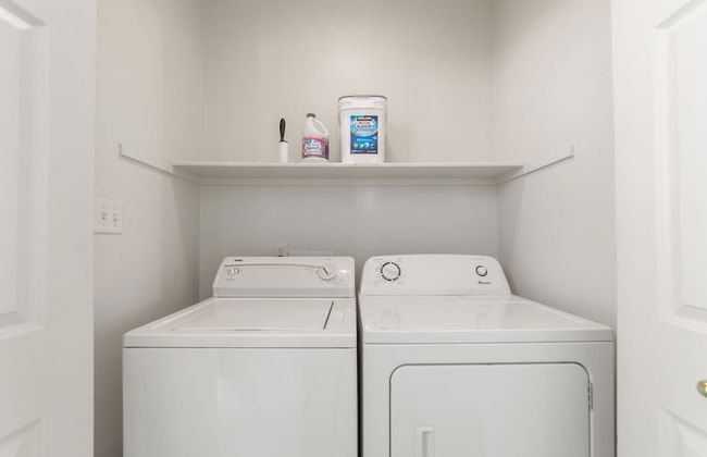 DT Reno - Elegant Home w Private Patio BBQ Grill - Foto 41