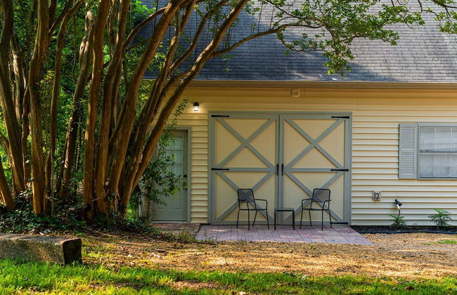 Peaceful Modern Historic Norcross Home - Photo 17