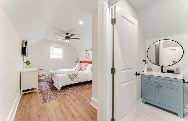 Peaceful Modern Historic Norcross Home - Photo 4