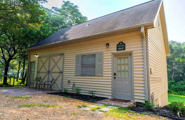 Peaceful Modern Historic Norcross Home - Photo 2