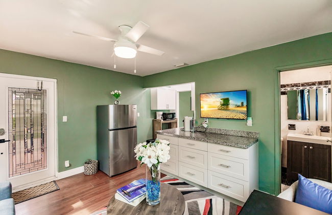 Uhost AI Quaint 1BR w Patio Kitchenette - Foto 23
