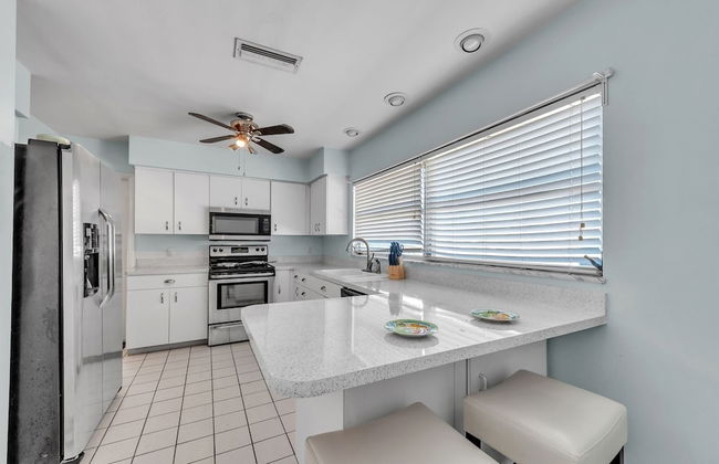 Sunny Retreat In Clearwater 2 Bedroom Home by RedAwning - Foto 11