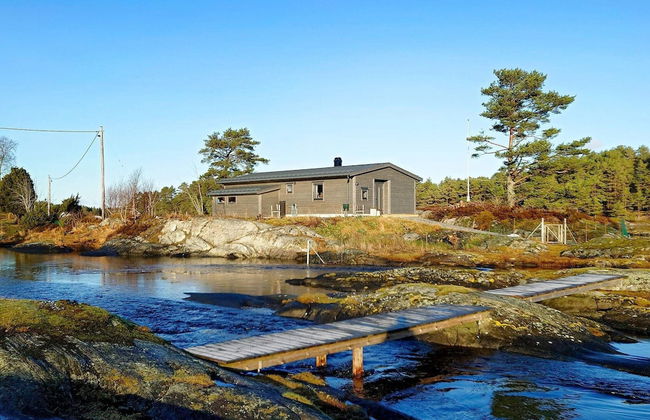 6 Person Holiday Home in Lindas - Photo 33