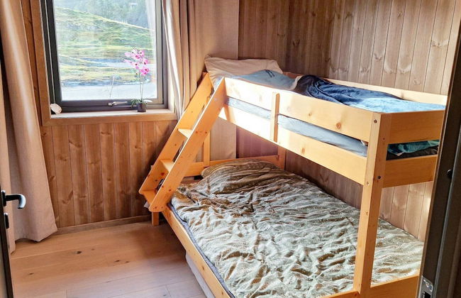 6 Person Holiday Home in Lindas - Photo 2