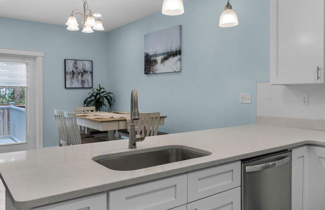 3BR Home /beach Access/spacious Deck/zoo Across - Foto 14
