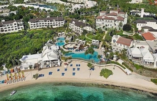 Ritz Carlton - Photo 43