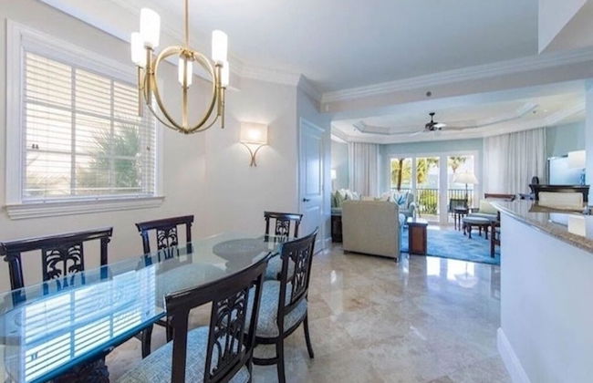 Ritz Carlton - Photo 25