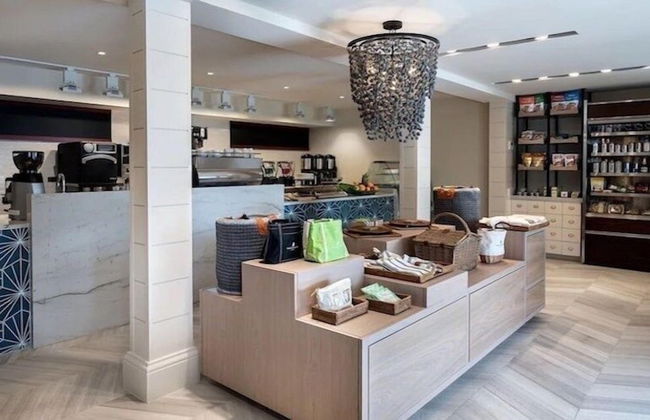 Ritz Carlton - Photo 24