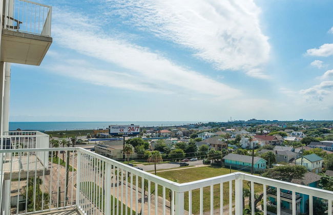 Sea it All Infinity Pool Ocean Views Steps From the Beach -- a Great Getaway - Foto 21