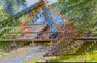 Foto 1 - Poconos Chalet Newly Renovated, Great Location 4 Bedroom Home by RedAwning