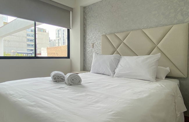 Beautiful 2BR With Balcony in Miraflores - Photo 14