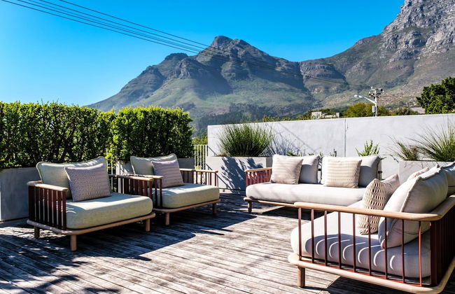Magnificent Heritage Home w Sweeping Views of the City Oranjezicht Heritage - Photo 22