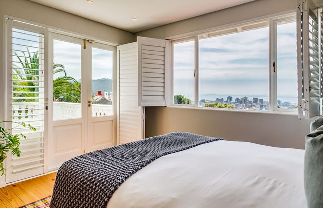 Magnificent Heritage Home w Sweeping Views of the City Oranjezicht Heritage - Photo 30