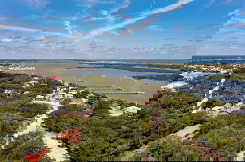 Foto 74 - Just Beachy~ocean View~2nd Fl 2 Bedroom Condo by RedAwning