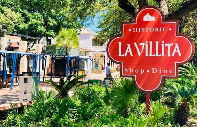 Beautiful Fenced 3BR 2BA Near Exciting Downtown - Foto 28