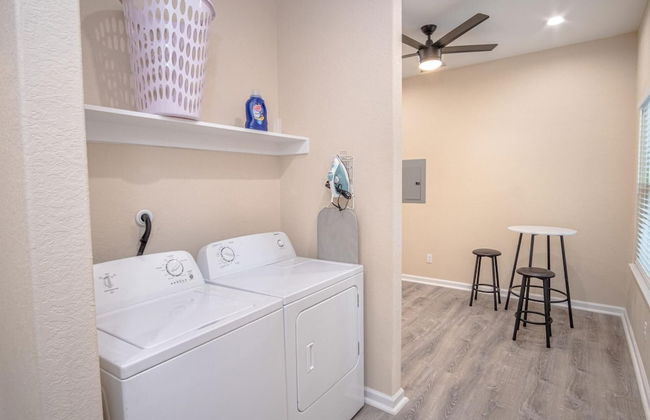 Beautiful Fenced 3BR 2BA Near Exciting Downtown - Foto 10