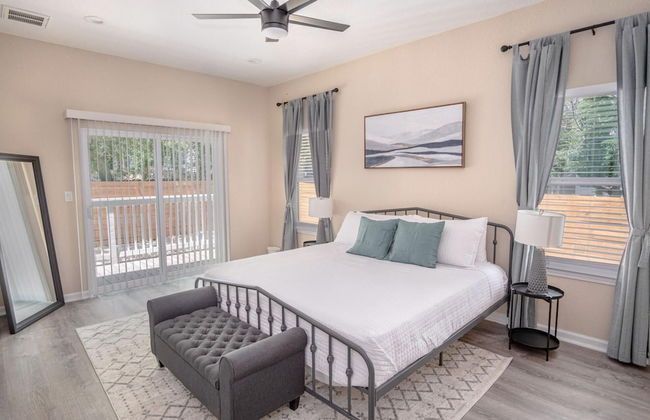 Beautiful Fenced 3BR 2BA Near Exciting Downtown - Foto 11