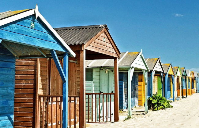Newly Refurbished Seaside Escape - 5 Mins to Beach - Foto 33