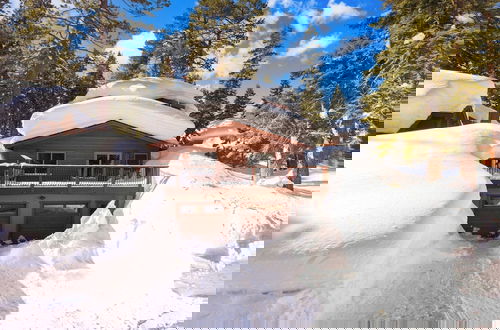 Foto 4 - Explorer by Avantstay Close to Slopes! Game Room, Guest Suite, Hot Tub