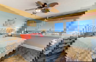 Foto 2 - Beach Style Condo Includes Google Mini Home And Beach Access 2 Bedroom Condo by RedAwning