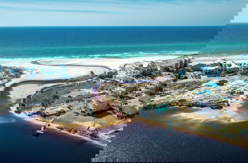 Foto 57 - Private Pool & .2 Miles to Beach + 4 Bikes - Heated Pool Option