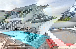 Foto 1 - Private Pool & .2 Miles to Beach + 4 Bikes - Heated Pool Option