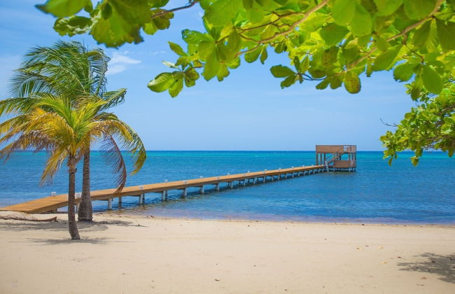 Lawson Rock - Yellowfish 211 2 Bedroom Condo by Redawning - Photo 1