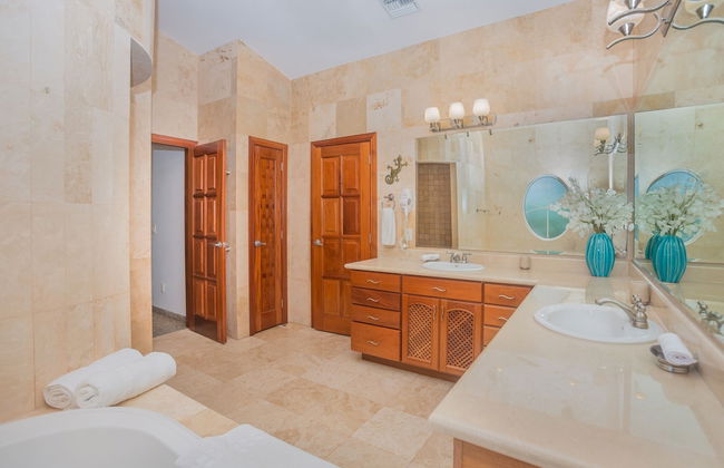 Lawson Rock - Yellowfish 211 2 Bedroom Condo by Redawning - Photo 10