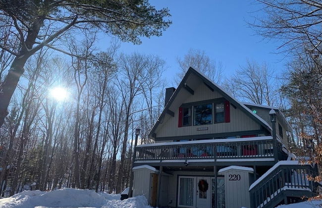 Treehouse Home Brought to you by GetAway Vacations - Foto 63