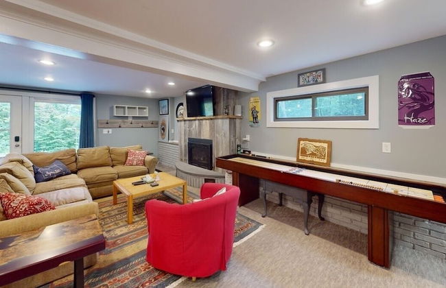 Treehouse Home Brought to you by GetAway Vacations - Foto 51